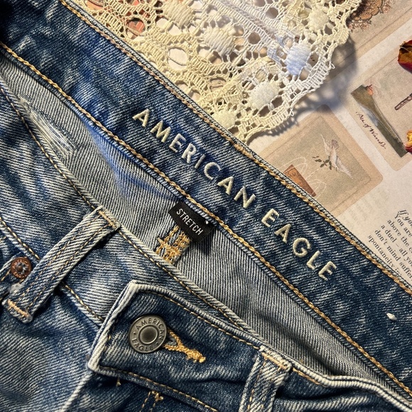 American Eagle distressed denim short - Picture 3 of 3